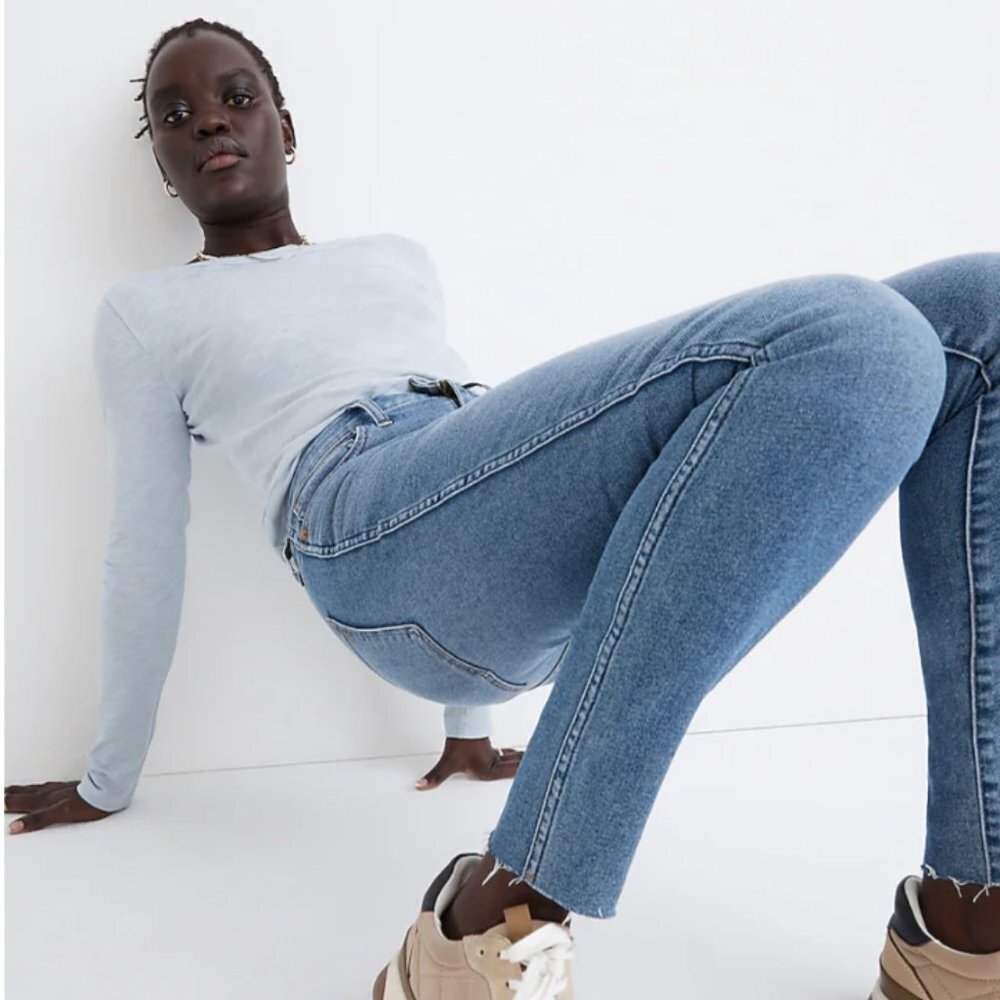 MADEWELL Curvy High-Rise Skinny Jeans Ainsworth Wash Raw Hem - Picture 3 of 14